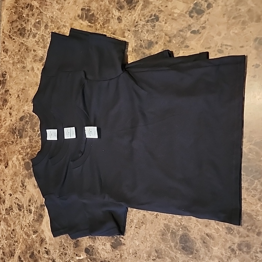 NWOT 3 pk Hanes EcoSmart T-shirts Boys Size Small (6-8)